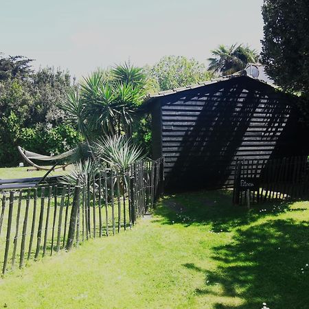 Le Clos Saint-Martin Hotel & Spa Esterno foto