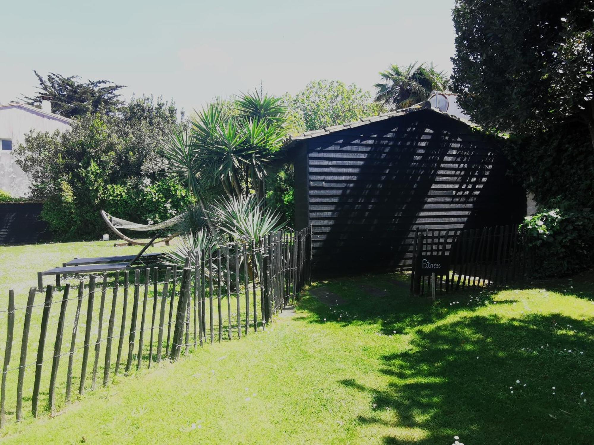 Le Clos Saint-Martin Hotel & Spa Esterno foto