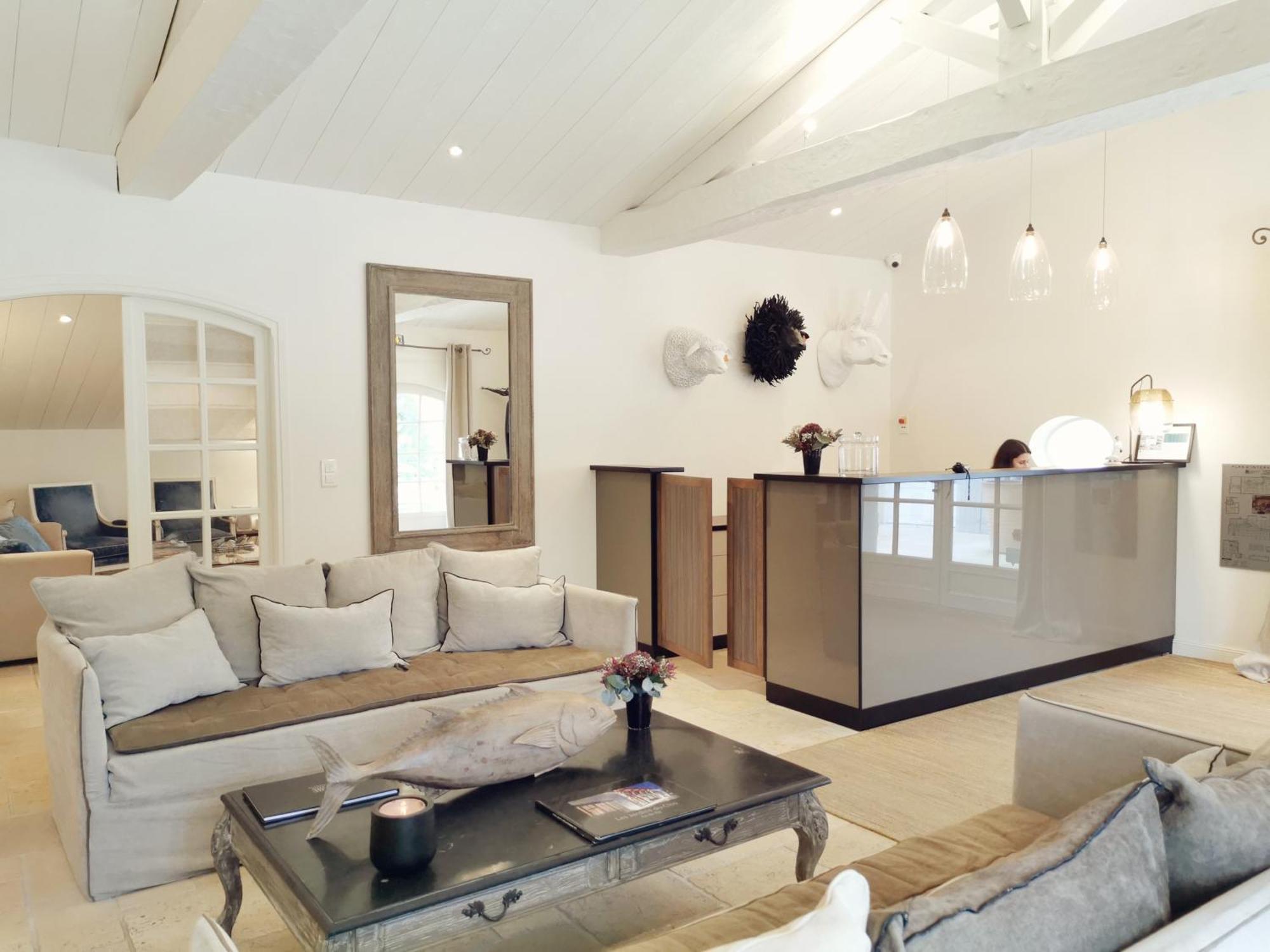 Le Clos Saint-Martin Hotel & Spa Esterno foto
