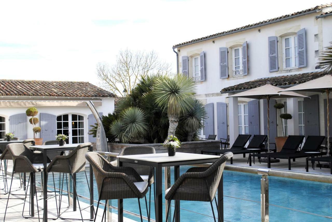 Le Clos Saint-Martin Hotel & Spa Esterno foto