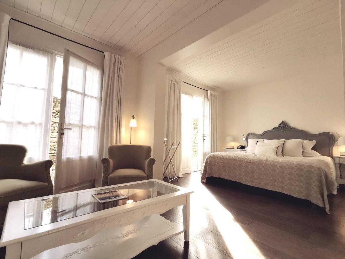 Le Clos Saint-Martin Hotel & Spa Esterno foto